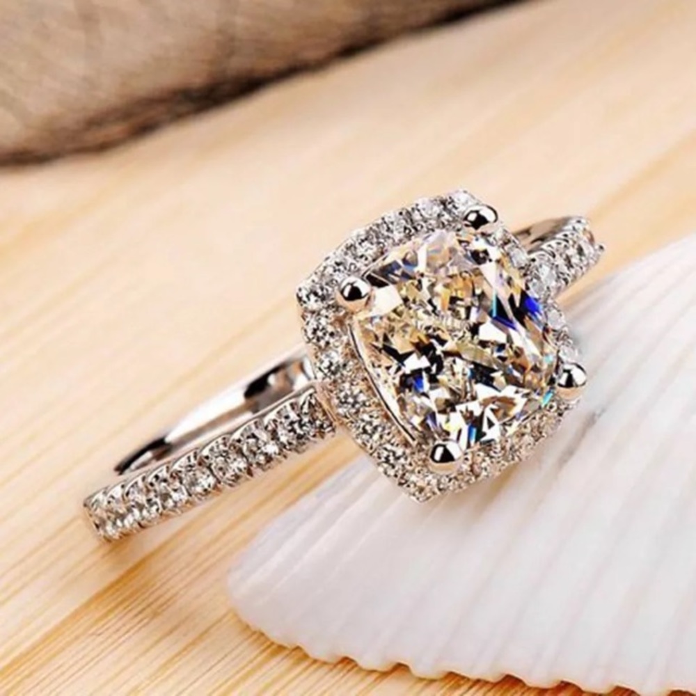 Host Pick! Sterling Silver 925 3KT Cubic Zirconia - Picture 1 of 10